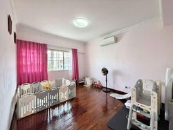 Yio Chu Kang Road (D19), Terrace #584463061